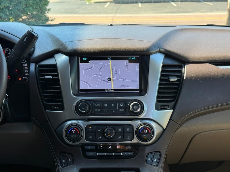 Chevrolet Tahoe Vehicle Full-screen Gallery Image 11