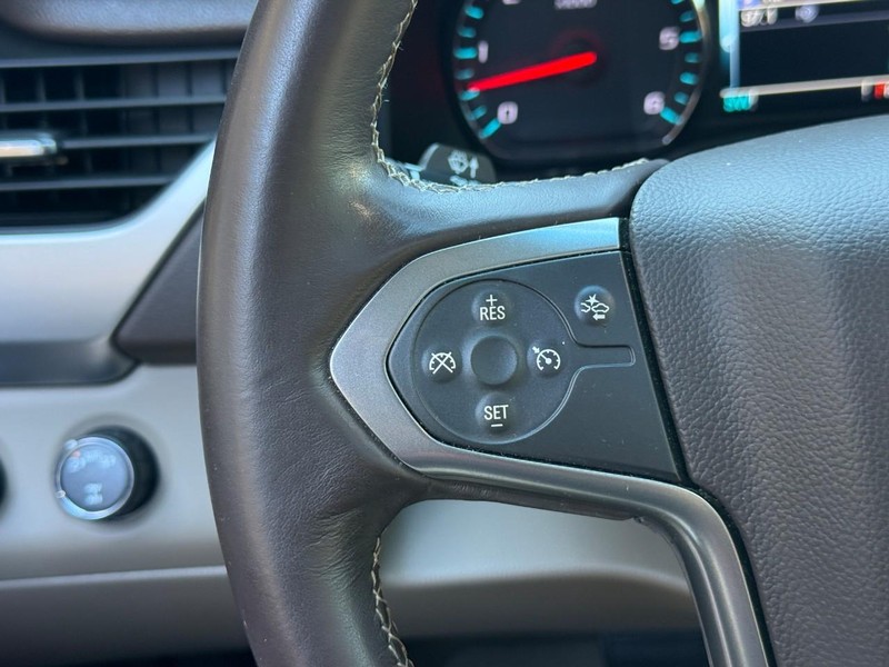 Chevrolet Tahoe Vehicle Full-screen Gallery Image 17