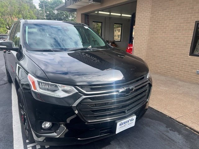 Chevrolet Traverse Vehicle Full-screen Gallery Image 02