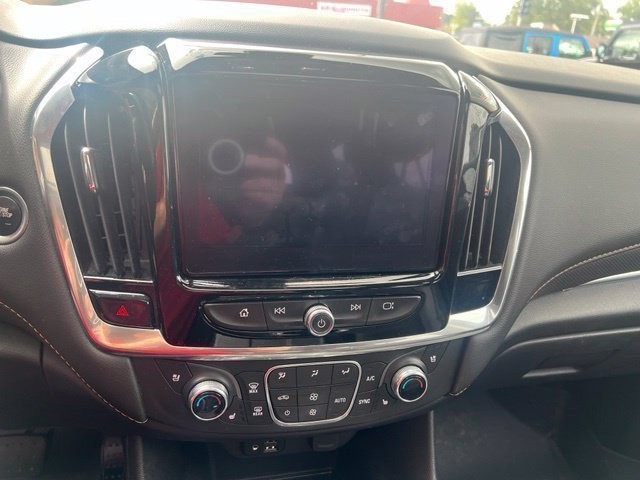Chevrolet Traverse Vehicle Full-screen Gallery Image 12