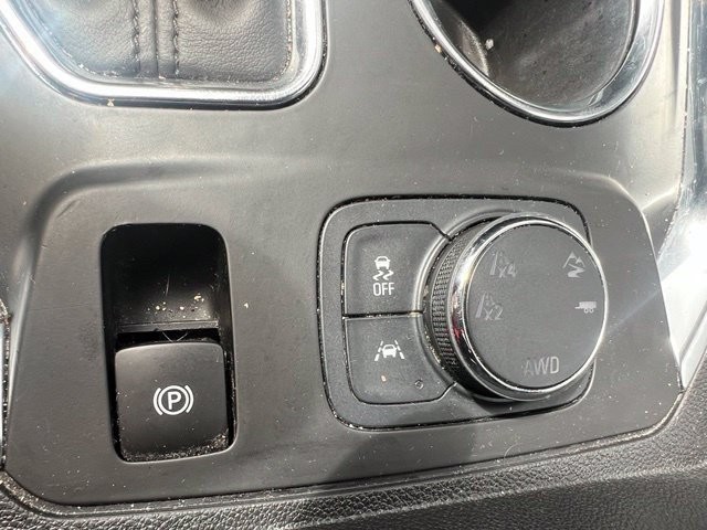 Chevrolet Traverse Vehicle Full-screen Gallery Image 14
