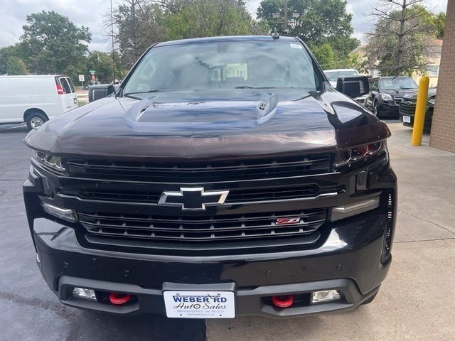 Chevrolet Silverado 1500 Vehicle Full-screen Gallery Image 02