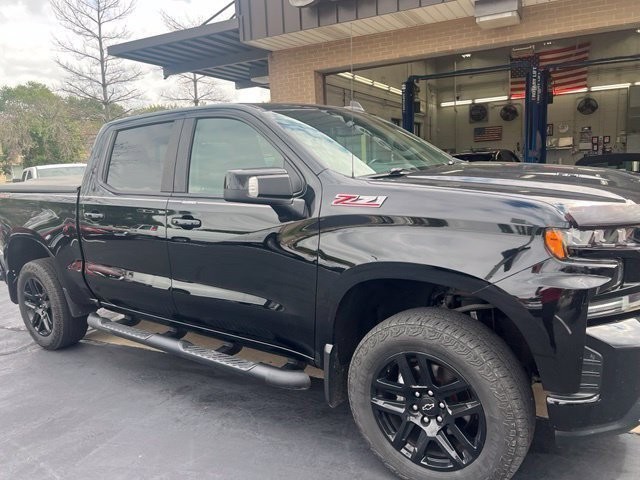 Chevrolet Silverado 1500 Vehicle Full-screen Gallery Image 04