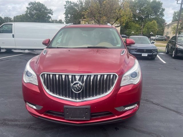 Buick Enclave Vehicle Full-screen Gallery Image 2
