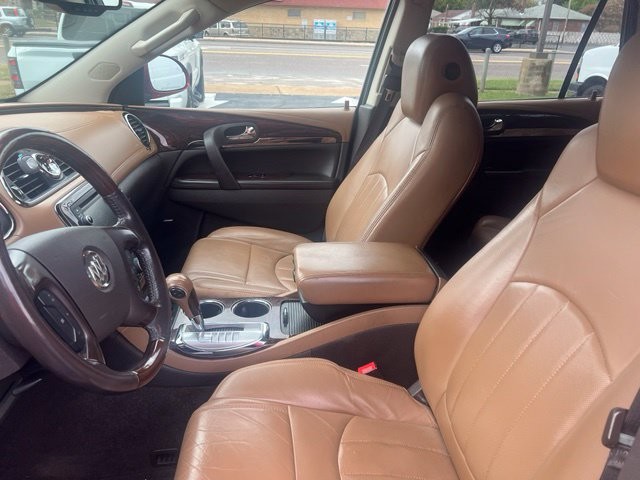 Buick Enclave Vehicle Full-screen Gallery Image 5