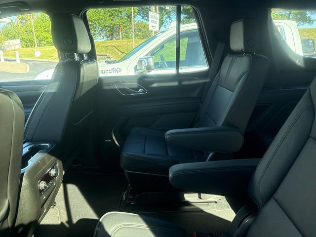 Chevrolet Tahoe Vehicle Full-screen Gallery Image 4