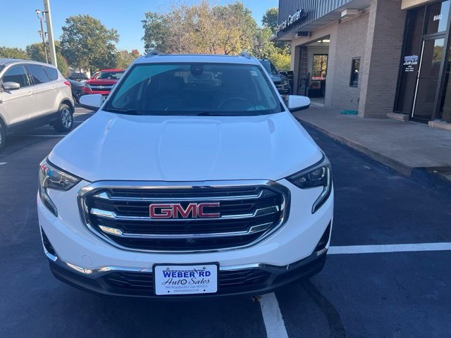 GMC Terrain Vehicle Full-screen Gallery Image 2