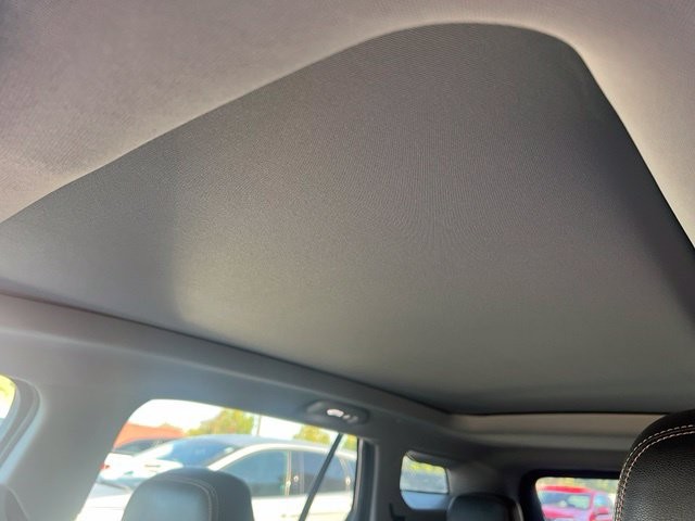 GMC Terrain Vehicle Full-screen Gallery Image 10
