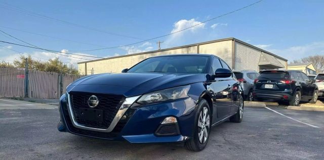 more details - nissan altima