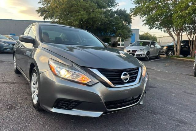 more details - nissan altima