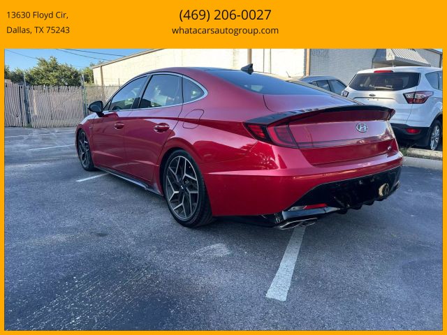 Hyundai Sonata Vehicle Full-screen Gallery Image 03