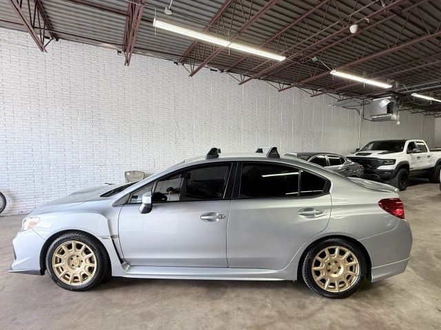 Subaru WRX Vehicle Full-screen Gallery Image 03