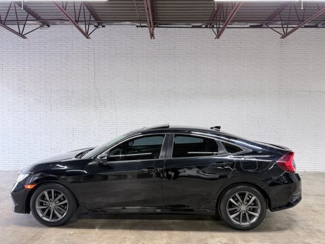 Honda Civic Sedan Vehicle Full-screen Gallery Image 03