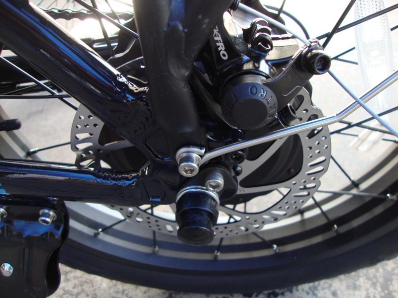 Parts/Accessories  Vehicle Full-screen Gallery Image 08