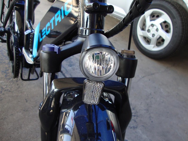 Parts/Accessories  Vehicle Full-screen Gallery Image 11