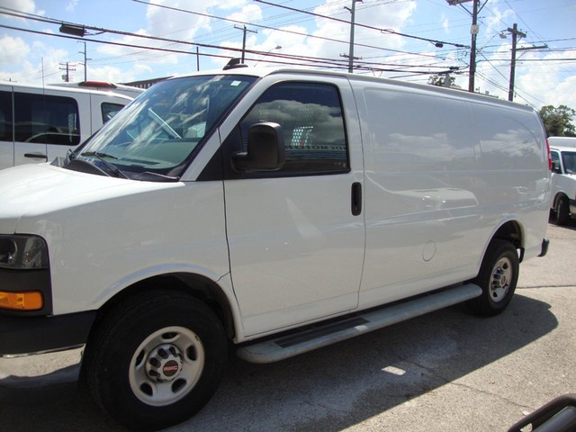 more details - gmc savana cargo van