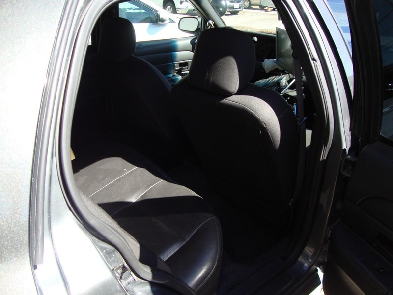 Ford Police Interceptor Vehicle Full-screen Gallery Image 05