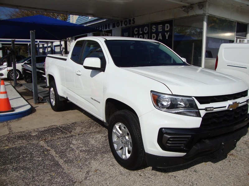2021 Chevrolet Colorado LT photo 2