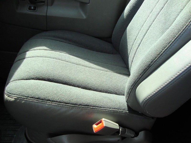 GMC Savana Cargo Van Vehicle Full-screen Gallery Image 10