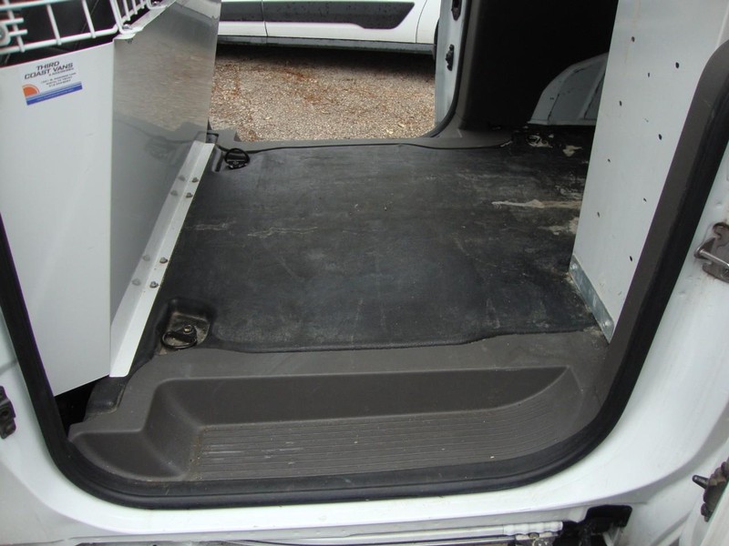Ford Transit Connect Van Vehicle Full-screen Gallery Image 10