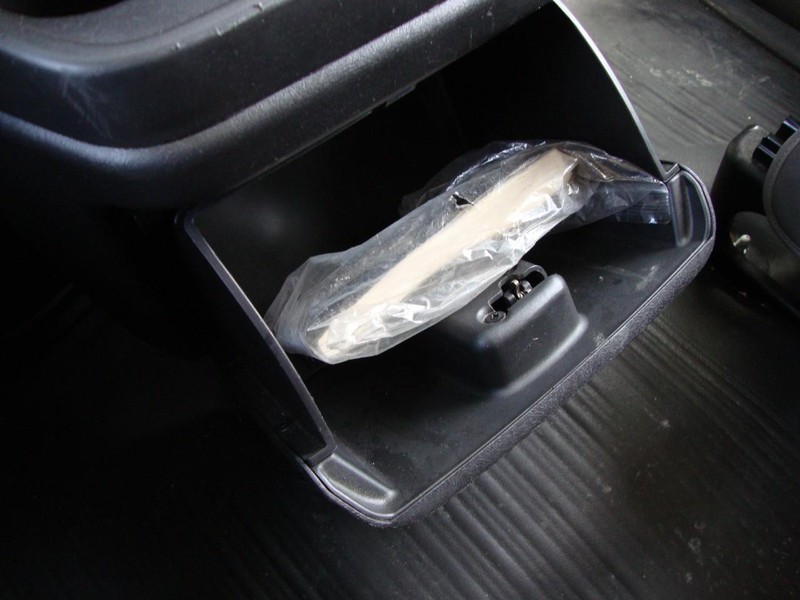 Chevrolet Express Cargo Van Vehicle Full-screen Gallery Image 09