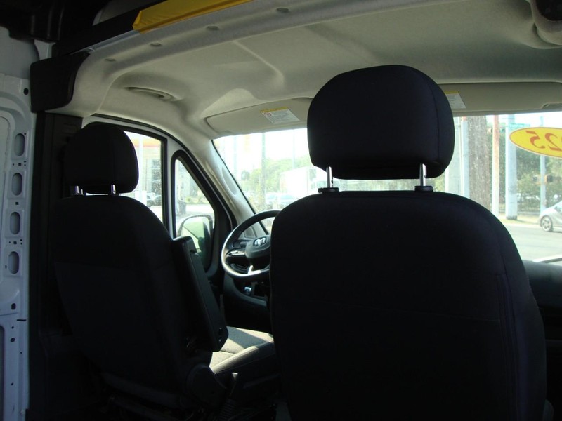 Ram ProMaster Cargo Van Vehicle Full-screen Gallery Image 16