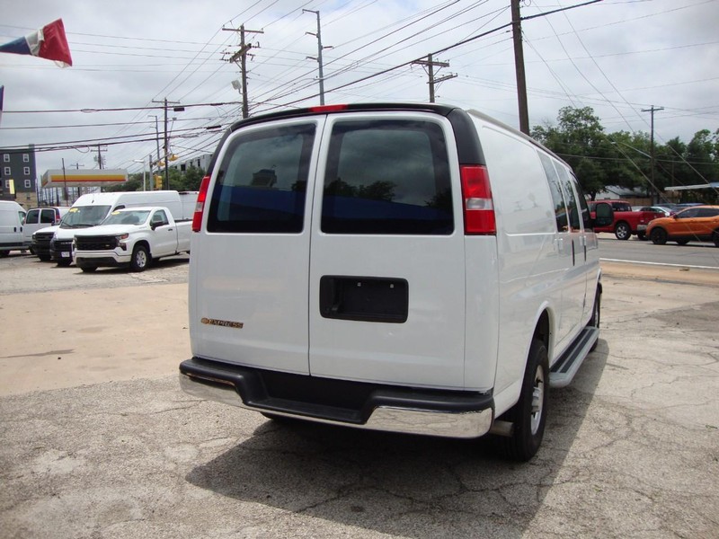 2023 Chevrolet Express Cargo Van 2500 photo 5