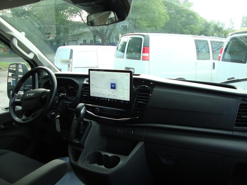 2023 Ford Transit Passenger XLT photo 6