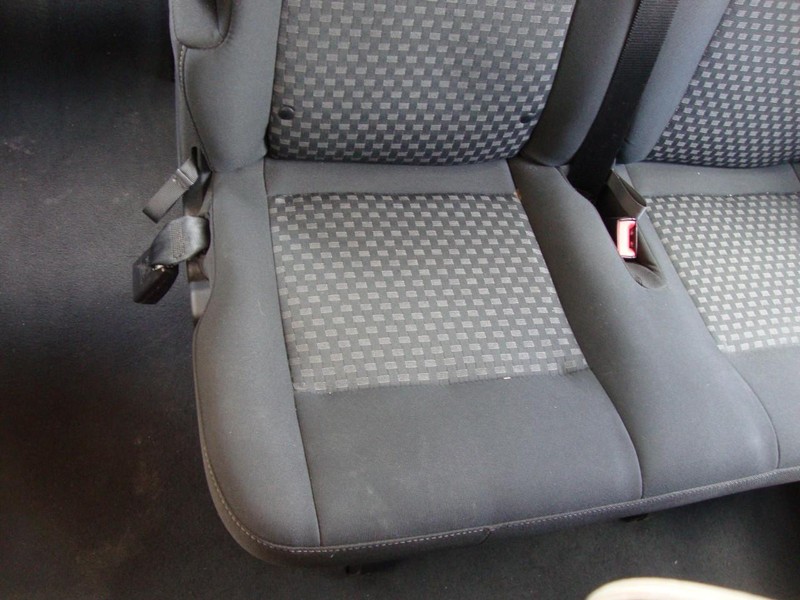 Ford Transit 350 Vehicle Full-screen Gallery Image 19