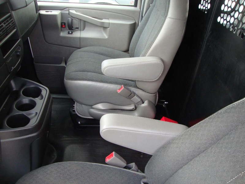 2023 Gmc Savana 2500 Cargo photo 5