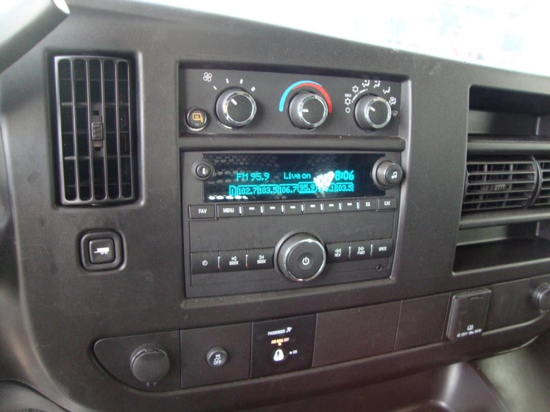 2023 Gmc Savana 2500 Cargo photo 8