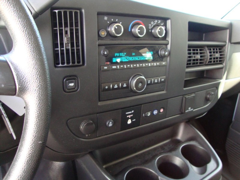 2015 Chevrolet Express LT Passenger photo 10