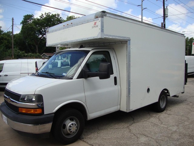 more details - chevrolet express commercial cutaway