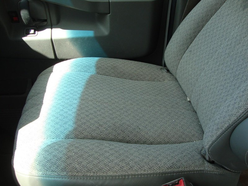 2019 Chevrolet Express Cutaway 3500 Van photo 8
