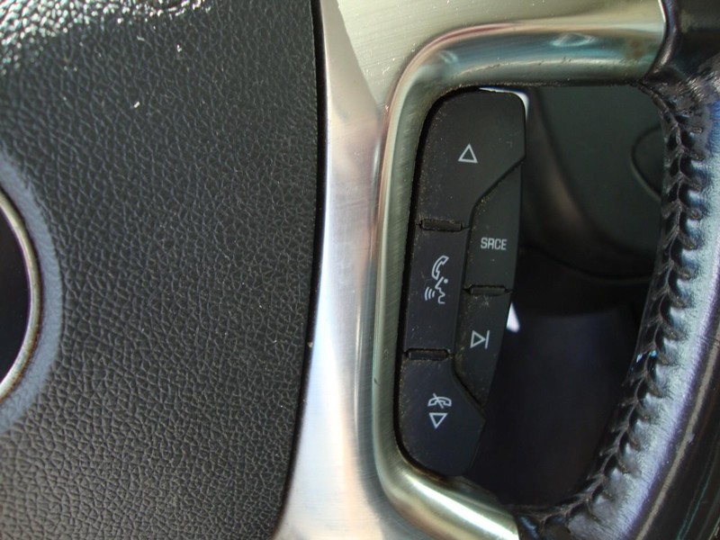 2019 Chevrolet Express Cutaway 3500 Van photo 11