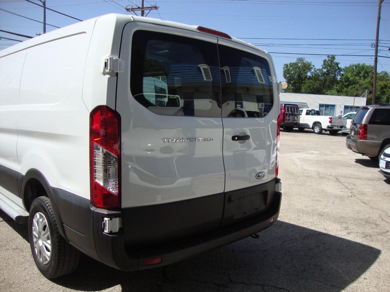 2024 Ford Transit Cargo Van photo 4