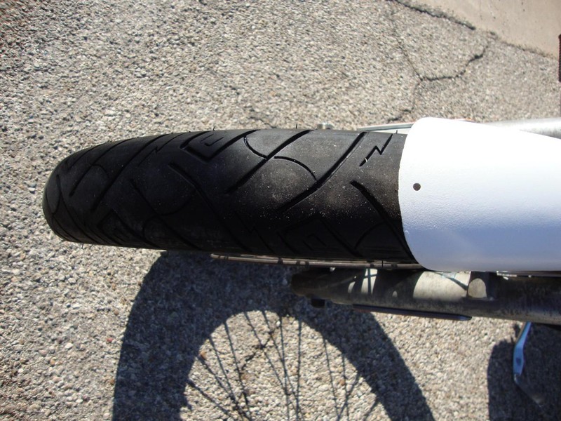 Harley-Davidson SPORTSTER 1200 Vehicle Full-screen Gallery Image 04