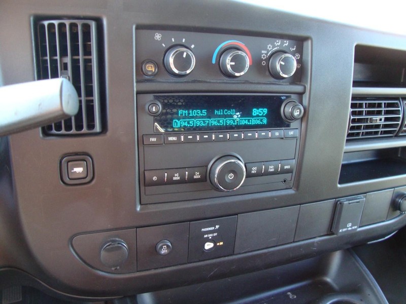 Chevrolet Express Cargo Van Vehicle Full-screen Gallery Image 07