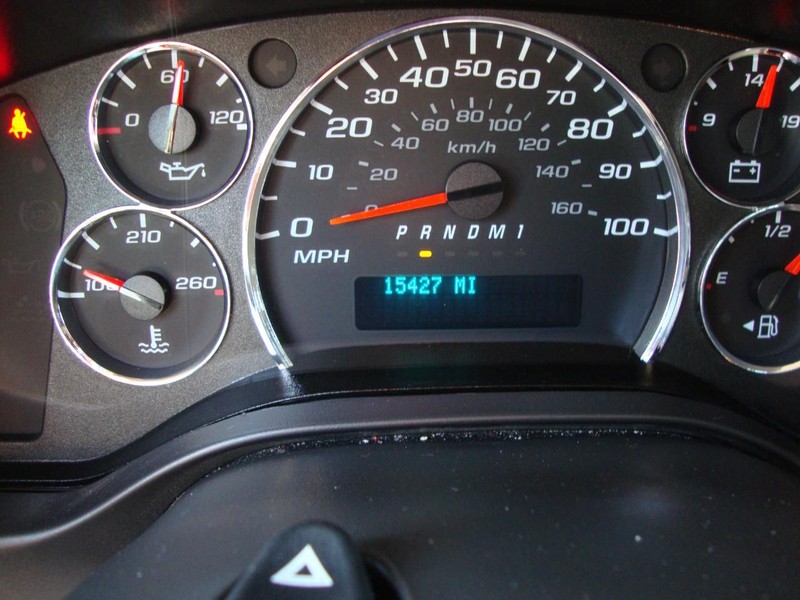 Chevrolet Express Cargo Van Vehicle Full-screen Gallery Image 08