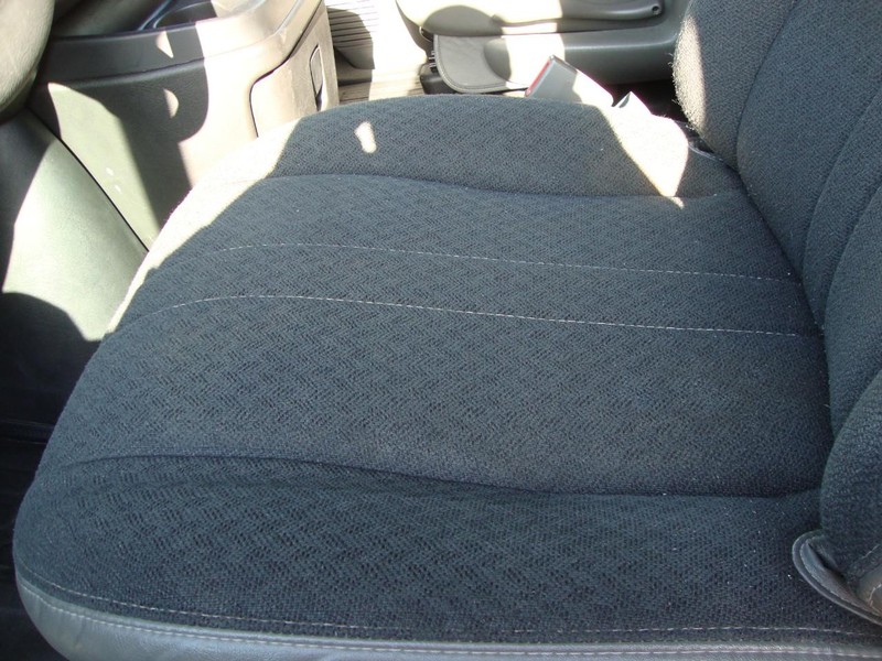 GMC Savana Cargo Van Vehicle Full-screen Gallery Image 06