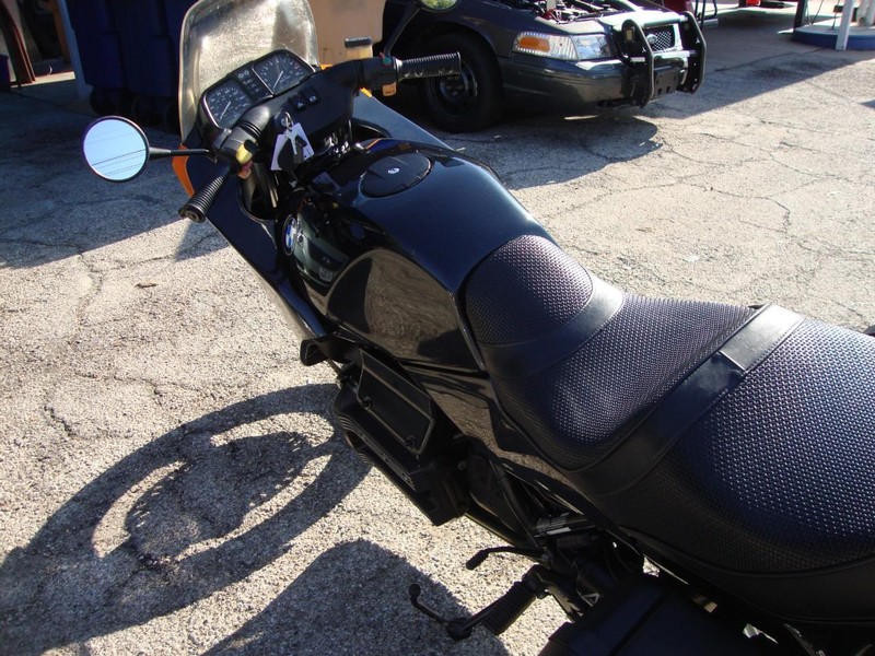BMW K75 Vehicle Full-screen Gallery Image 04