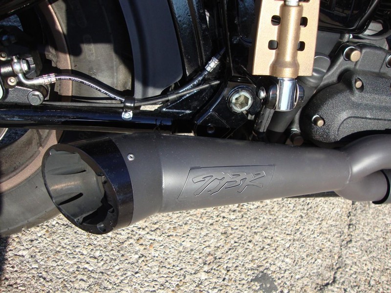 Harley-Davidson FXLRS Low Rider S Vehicle Full-screen Gallery Image 03