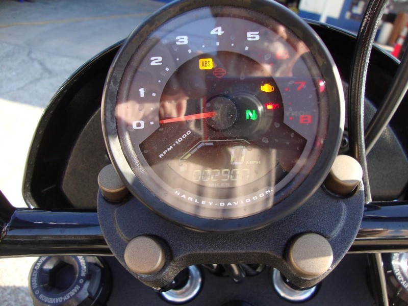 Harley-Davidson FXLRS Low Rider S Vehicle Full-screen Gallery Image 07