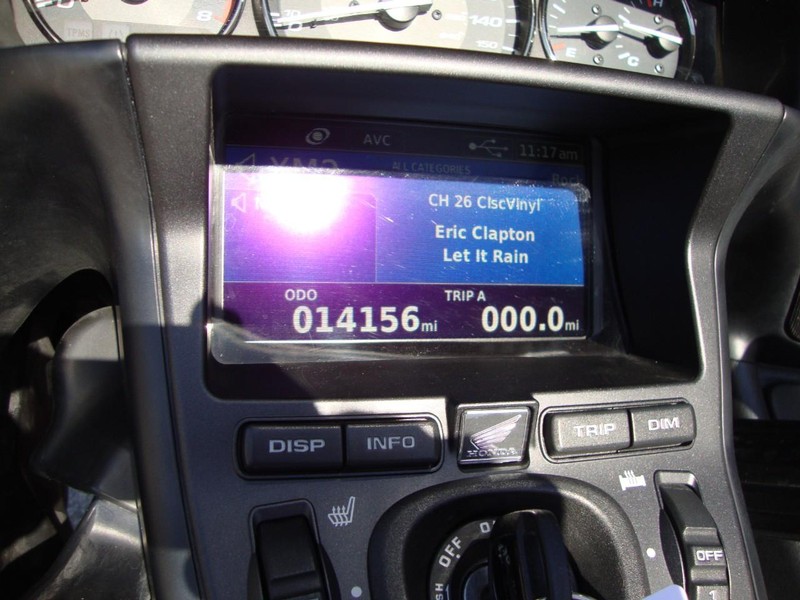 Honda GOLDWING GL18HPNAMG Vehicle Full-screen Gallery Image 03