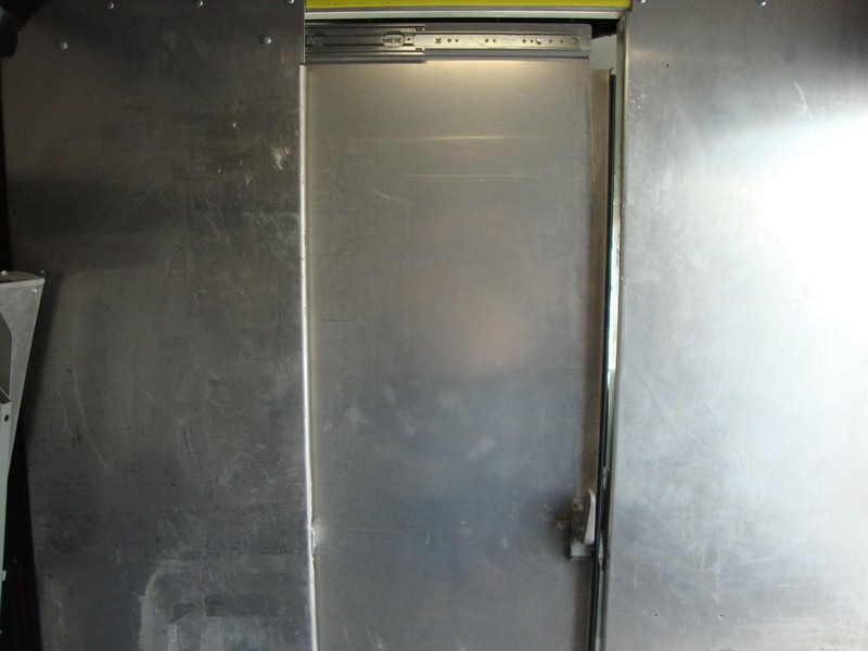 Ram ProMaster Cargo Van Vehicle Full-screen Gallery Image 08