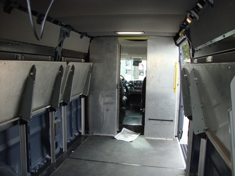 Ram ProMaster Cargo Van Vehicle Full-screen Gallery Image 10