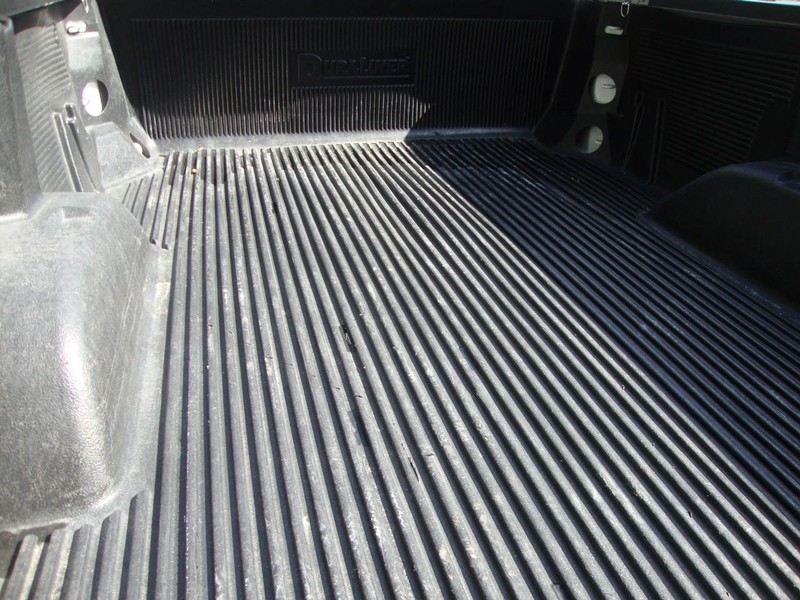 Chevrolet Silverado 1500 Vehicle Full-screen Gallery Image 04