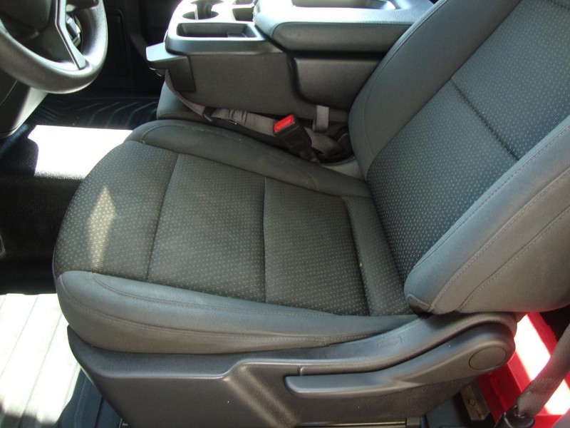 Chevrolet Silverado 1500 Vehicle Full-screen Gallery Image 06