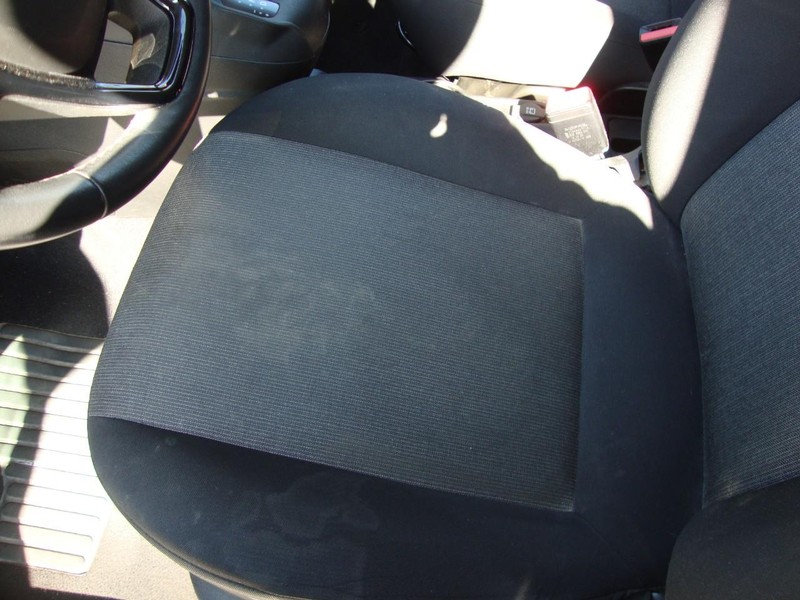 Ram ProMaster City Cargo Van Vehicle Full-screen Gallery Image 13