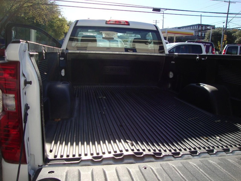 Chevrolet Silverado 1500 Vehicle Full-screen Gallery Image 05